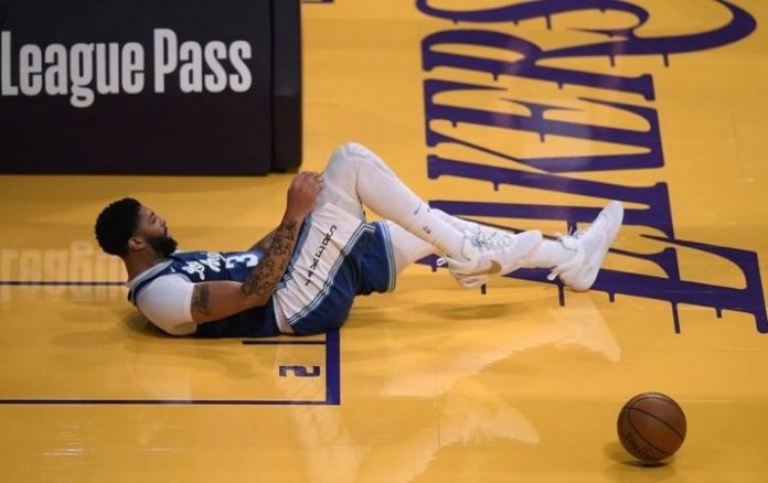 NBA La Baja de Davis complica las cosas a los Lakers en la serie ante los Suns