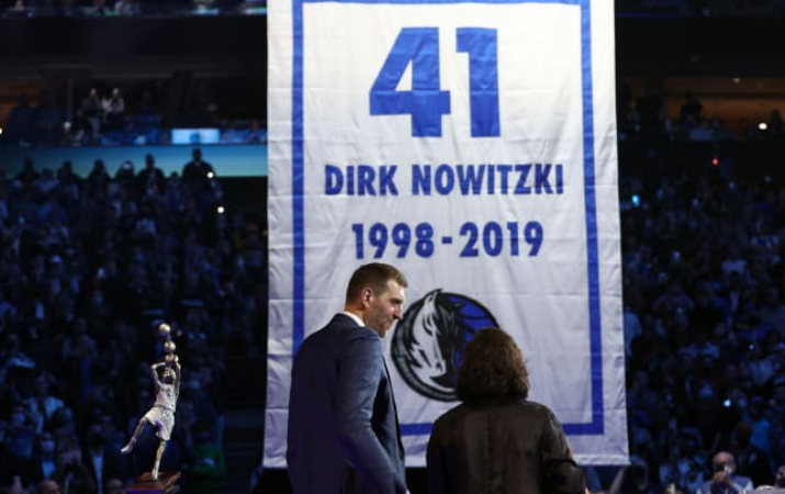 NBA Los Mavs honran a Dirk Nowitzki retirando el 41 Futbolete Apuestas