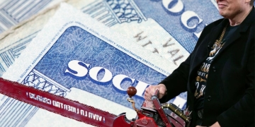 Elon Musk cheque estimulo por recortes