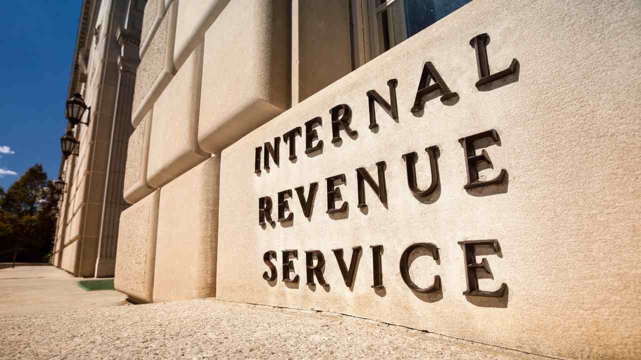 The IRS accepts tax returns on January 27, check when your tax refund arrives