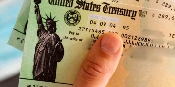 IRS and the average direct deposits in 2025 in the United States