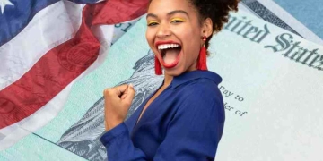 IRS average direct deposits worth more than $3,000