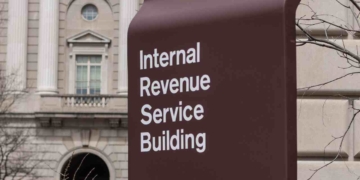 IRS gives taxpayers advice to avoid costly errors and delays in 2025
