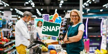 SNAP: Great Payments Up to $975 for Families of Four Arriving Through March 13 SNAP payment for families of 4 in 3 States until March 13