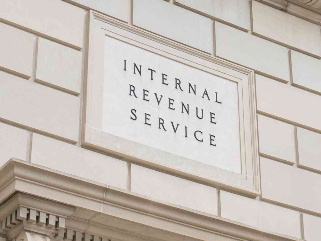 IRS direct deposits and average refunds in May