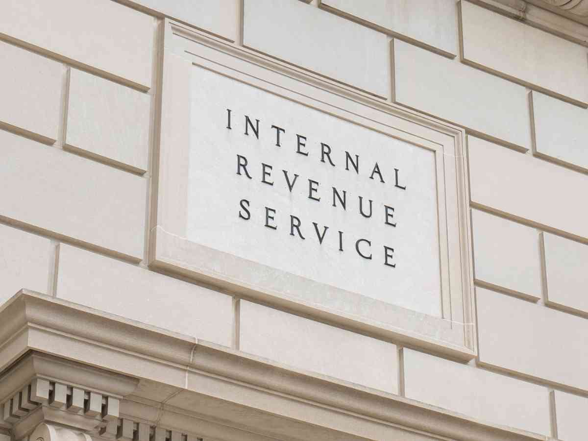 IRS direct deposits and average refunds in May