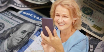 62-Year-Olds Who Meet These Conditions Will Get Social Security Deposits Worth $2,831 in June Social Security payments for 62-year-olds