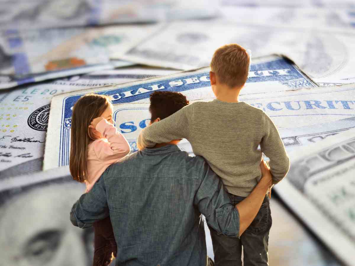 Social Security payments for a spouse and two children in May 2025