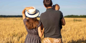 IRS: Find Out If Your Child or Dependent Qualifies for a Tax Credit of $2,000 IRS tax credit eligibility for couples with children