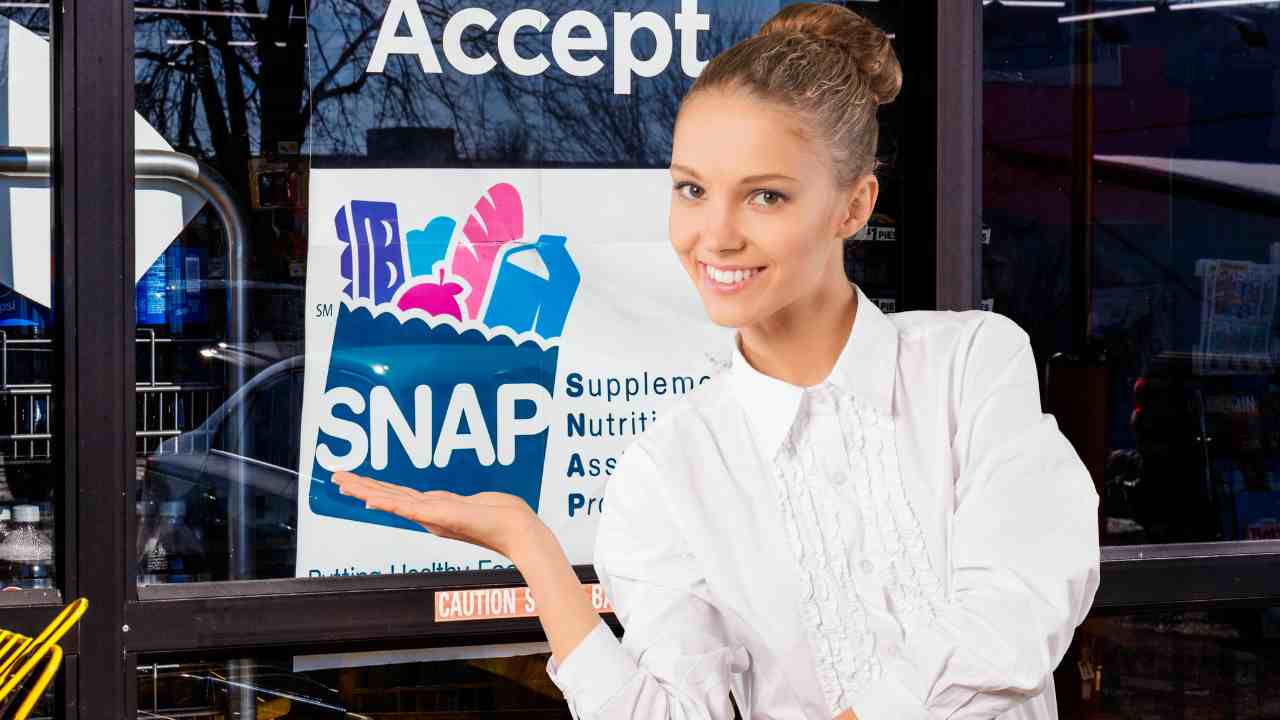 SNAP payments in June and July for Food Stamp recipients