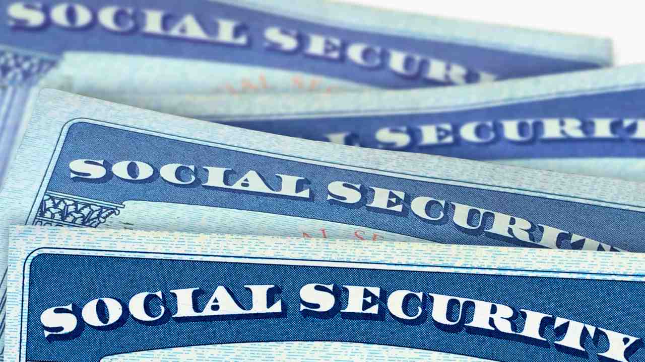 Best age to file for Social Security retirement benefit payments