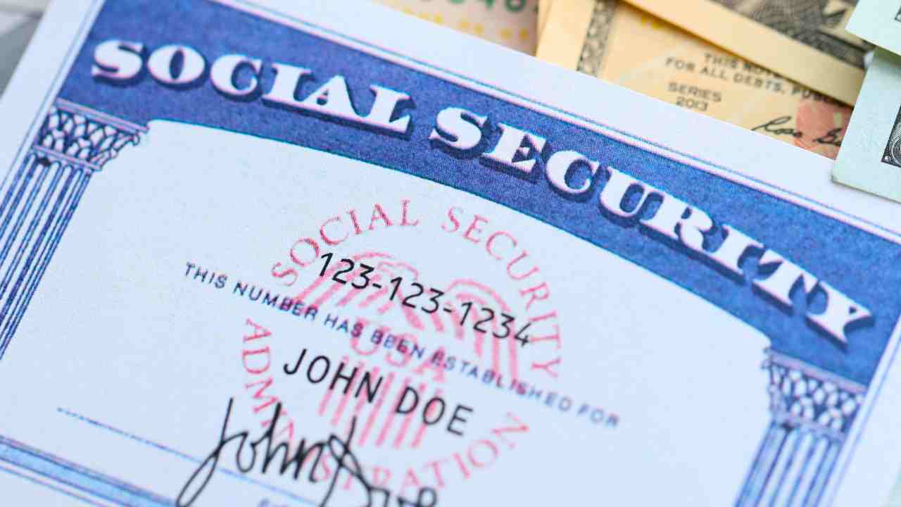 Eligible senior couples to get a payment from the Social Security Administration