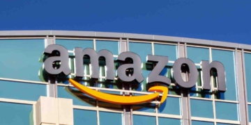 Get a new fan to beat the heat with this great choice on Amazon