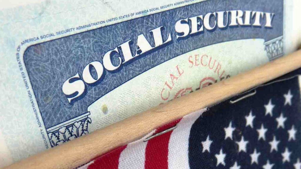 Retirees aged 65 to collect a Social Security of $1,611 in July