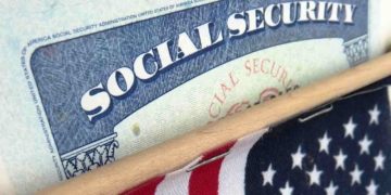 Retirees aged 65 to collect a Social Security of $1,611 in July