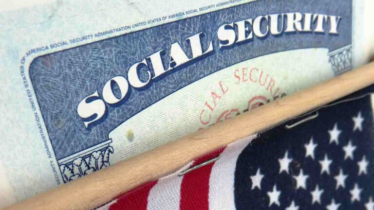 Retirees aged 65 to collect a Social Security of $1,611 in July