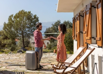 House rented on Airbnb to mine cryptocurrencies