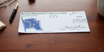 Alaska's stimulus check are financed by oil exploitation