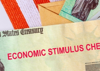 IRS tax refunds: Thousands of Americans are receiving checks in September 2025. Are you eligible?