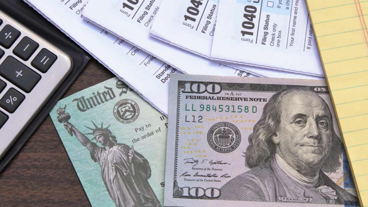 No More Paper Checks: IRS Move Could Put Your Tax Refund at Risk