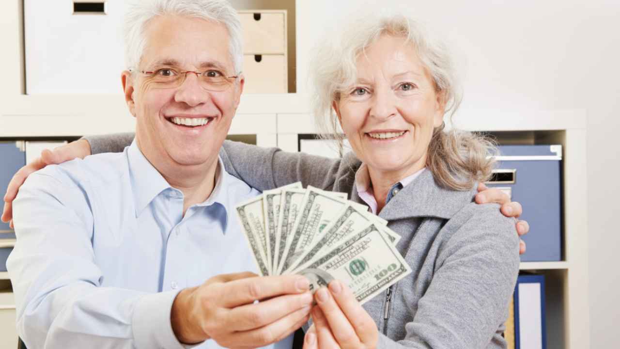 The average and maximum Social Security benefits right now