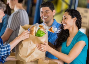 SNAP Benefits at Risk Due to the Government Shutdown: What’s Happening With Your Food Stamps SNAP benefits defunded: What are your options in November