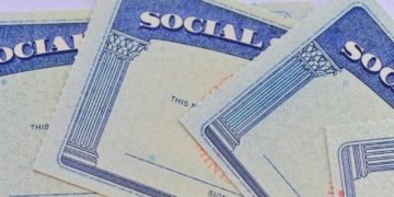Government Shutdown Looms: How It Could Delay Your Social Security COLA 2026 Announcement