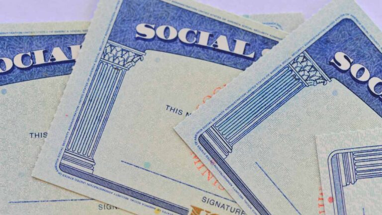 Government Shutdown Looms: How It Could Delay Your Social Security COLA 2026 Announcement