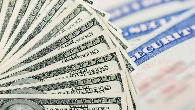 Early Holiday Cheer: SSI Payments Surge Before Other Social Security Recipients