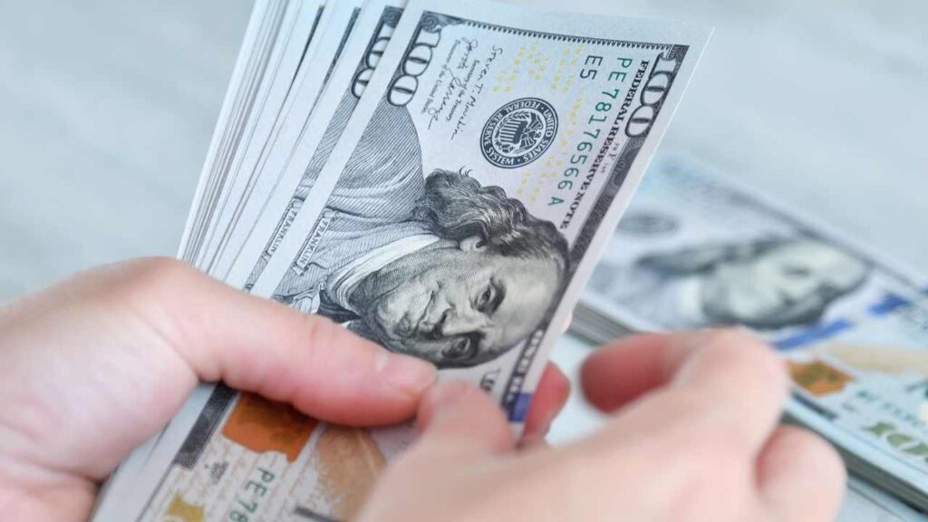 How to Claim the EITC: Some Can Get Up to $8,046 in Tax Credits Cash In on EITC 2025: Claim Up to $8K Without a Penny Owed