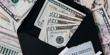 IRS-TAX-CREDITS-2026-EITC USA