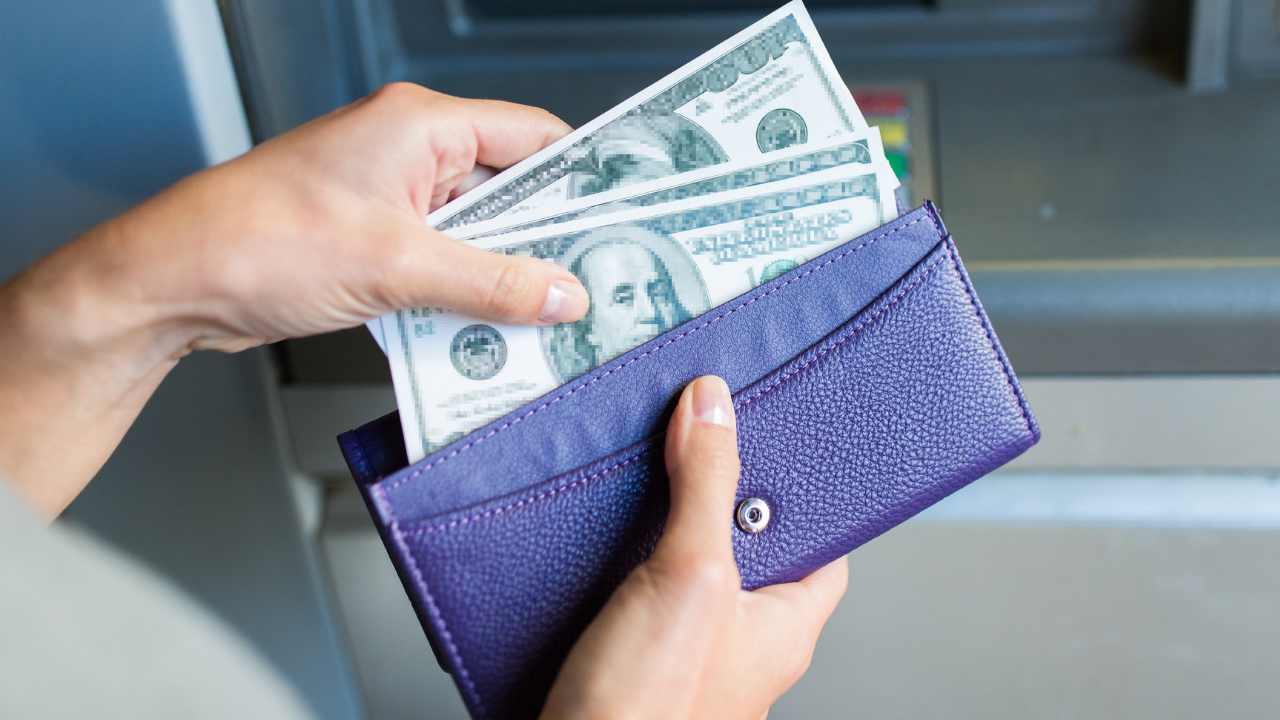 Beyond COLA 2026: Social Security Benefits Could Increase Extra $1,200 if a Bill Passes The $1,200 "bonus" payment just proposed in Congress