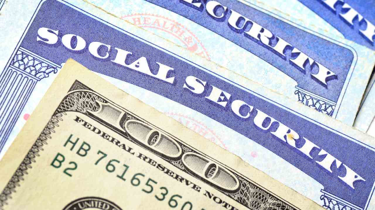 Triple Checks in December: The Social Security Rule Giving Some Recipients a Year-End Boost Triple payments for Social Security benefits