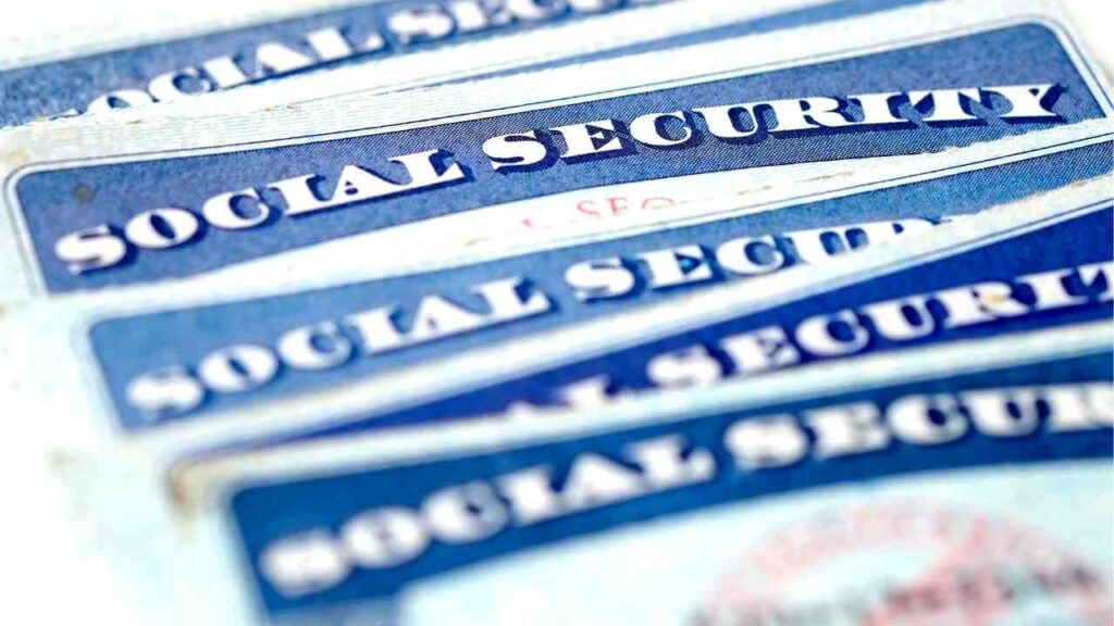 The $2,451 Gap: Why Your Social Security Choice at 62 vs. 70 Has Never Been Bigger