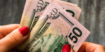 $1,776 vs. $2,000: The Real Story Behind Two Very Different Promised Stimulus Checks