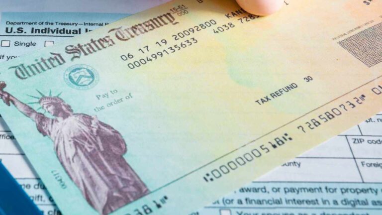 $1702 stimulus payment: truth or myth