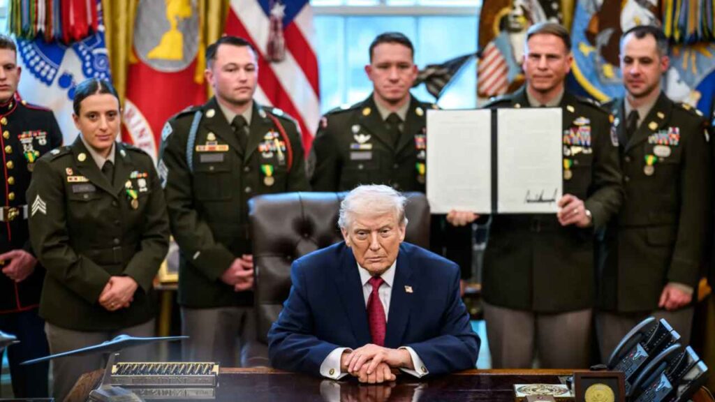 Trump Just Authorized $1,776 Stimulus Checks for the Military: Here’s Who Qualifies $2.5B for Troops: The Surprising Truth Behind Trump's 1776 Stimulus Checks