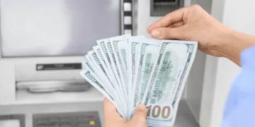 How much does Social Security pay in March 2026 and who gets the most