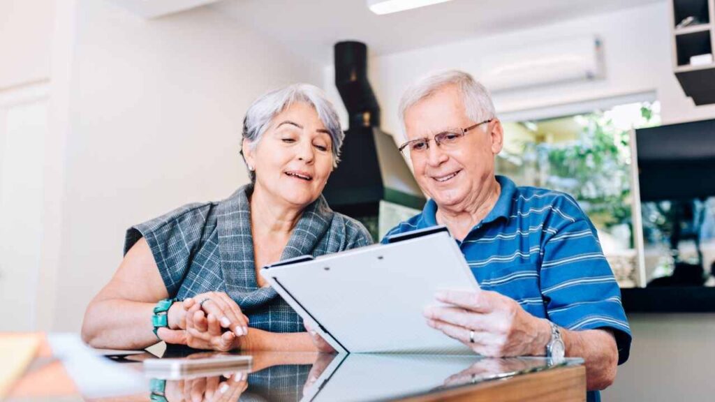 Retirement at 62 vs. 67: the monthly difference in 2026 is bigger than most people expect