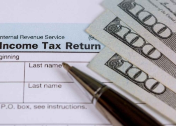 Who Gets Their IRS Refund in April 2026 and Who Has to Wait Longer