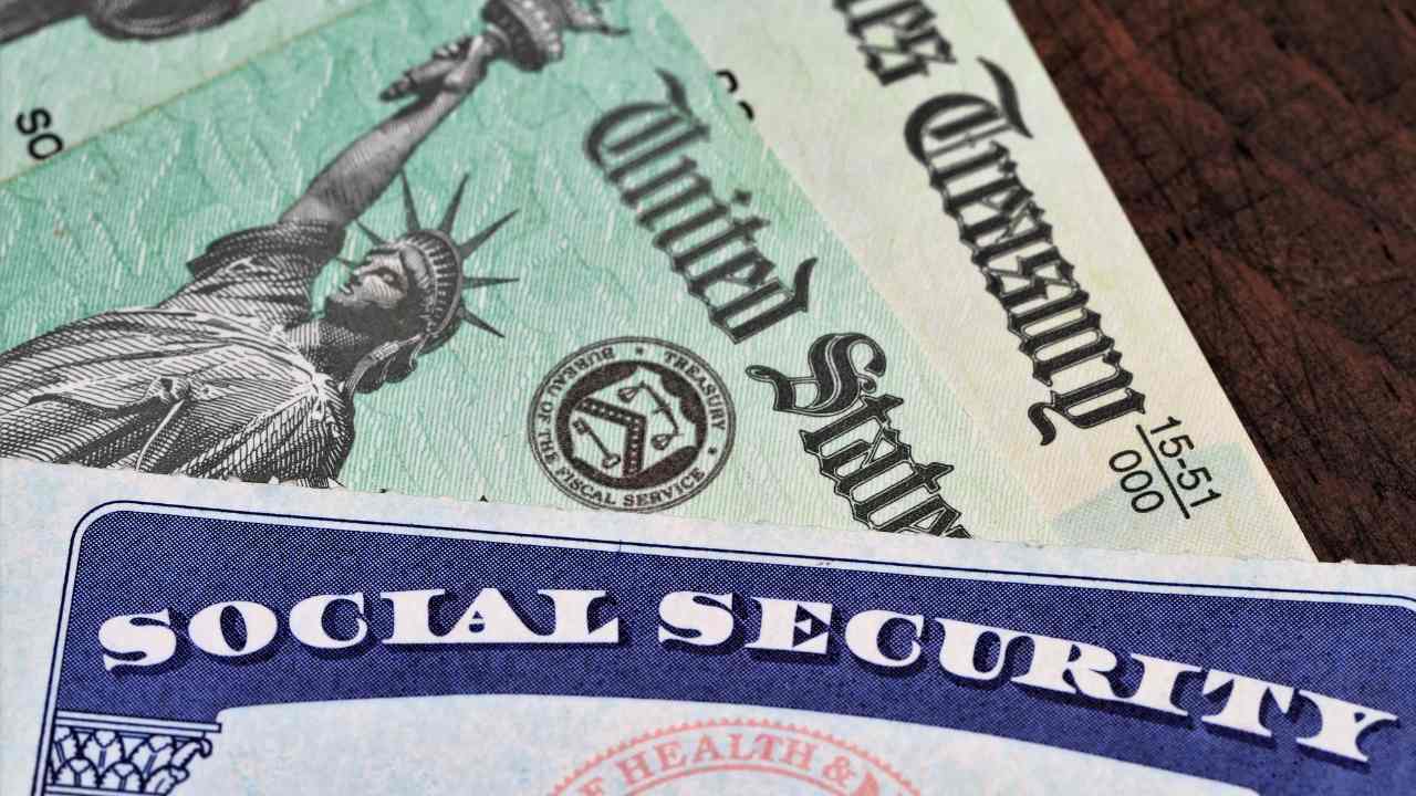 May 2026 Social Security payment dates and max benefits