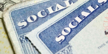 When Should You Claim Social Security? The Age You Choose Could Cost You Thousands These are the maximum benefits disbursed by the Social Security Administration