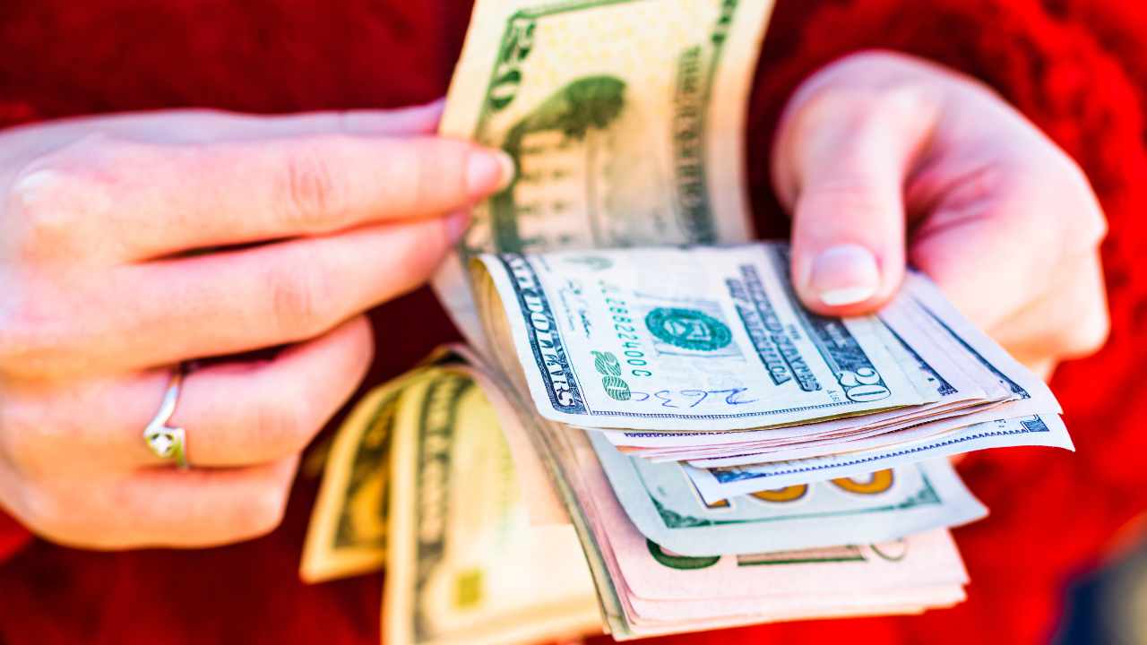 Why your state refund still hasn't arrived: the six states with the biggest delays in 2026