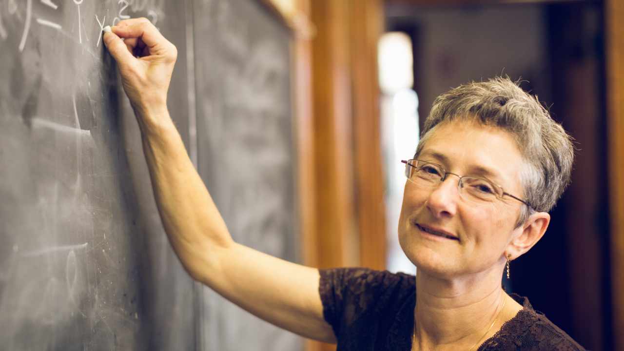 A new legilslation in NY lowered retirement age for teachers