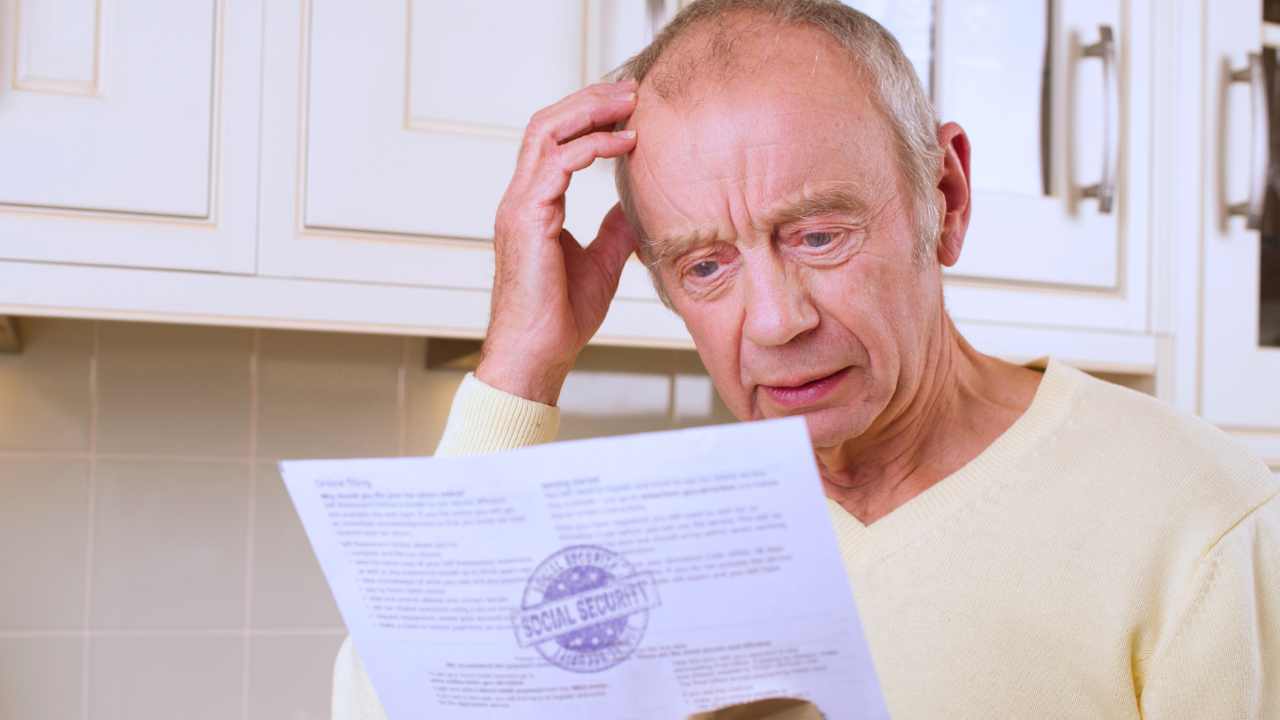 The Social Security Overpayment Waiver: The Form That Can Cancel the Debt Before 50% of Your Check Disappears