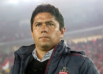 Presentarán al nuevo DT de Santa Fe y así reaccionó Wilson Gutiérrez