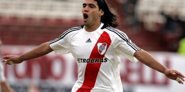Falcao vuelve a mostrar su fanatismo en un día especial para River Plate