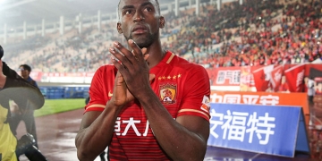 Ahora es Sporting Clube el que negocia por Jackson Martínez