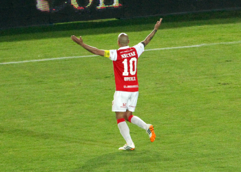 Omar Pérez estará 7 meses sin jugar