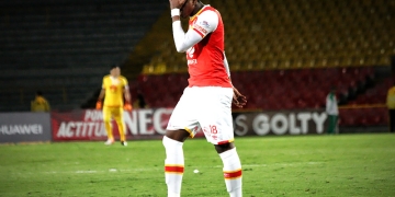 Confirmación oficial: la paciencia de Santa Fe con Johan Arango llegó al límite